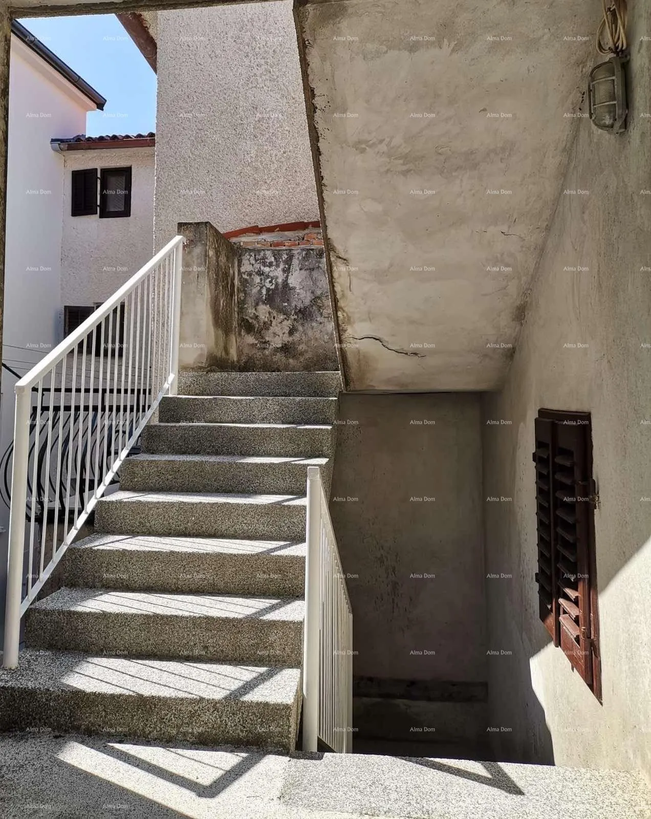 kuća prodaja kuće na tri etaže, medulin! - slika 16