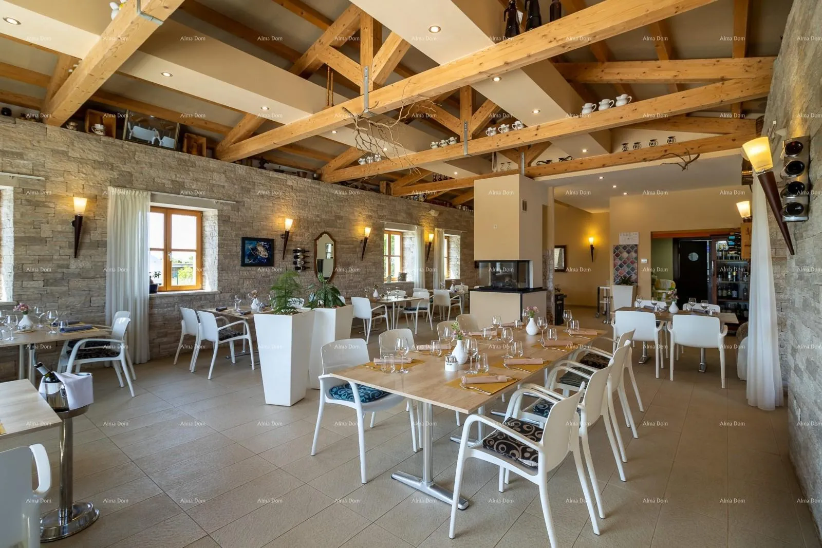 poslovni prostor hotel i restoran. blizina grada pule. veliki građevinski teren uz hotel, mogućnost gradnje vile. - slika 6