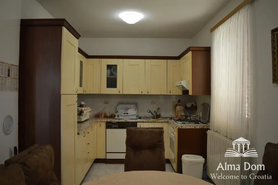 kuća medulin, apartmanski objekt. - slika 10