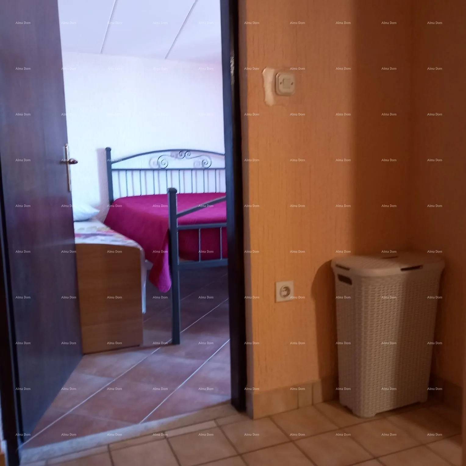 kuća prodaja kuće s dvorištem i parkirnim mjestima, pula! - slika 17