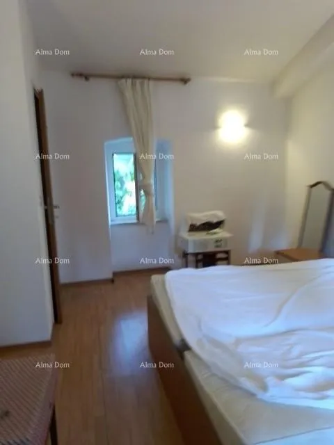 kuća prodaja kuće sa dvorištem i velikim zemljištem, barban - slika 4