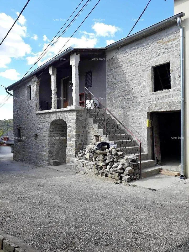 Kuća Prodaja kamene kuće u roh-bau fazi, Motovun!