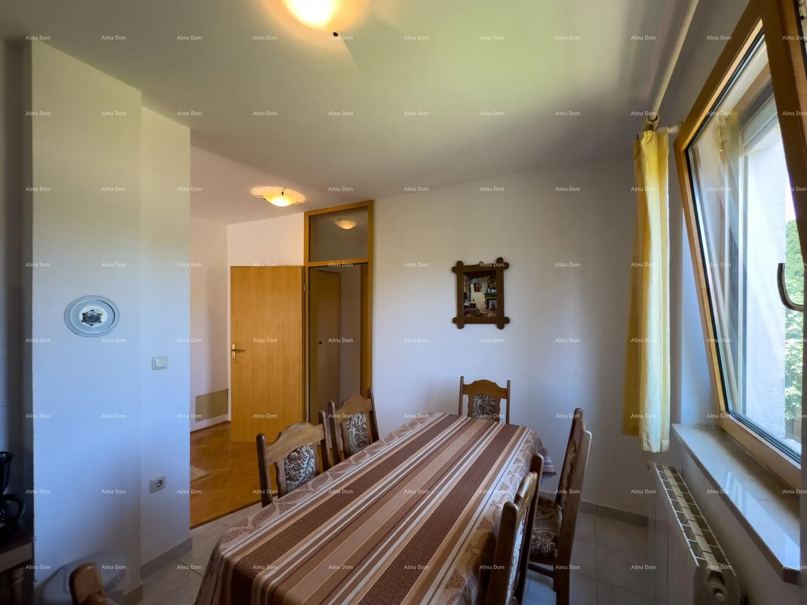 kuća prodajemo apartmansku kuću na mirnoj lokaciji u medulinu! - slika 40
