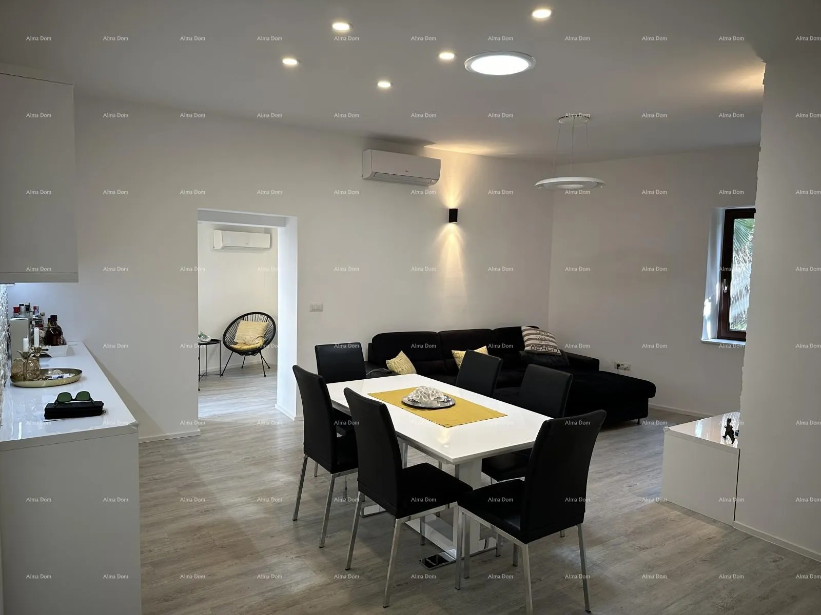 kuća prelijepa kuća s tri etažirana apartmana u staroj jezgri grada, poreč! - slika 24