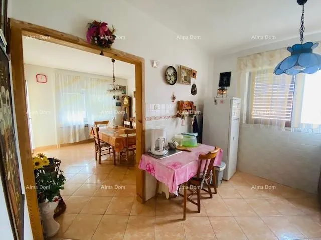kuća prostrana, namještena kuća u puli s velikim dvorištem i brojnim mogućnostima - slika 30