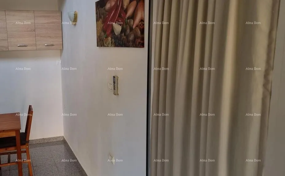 stan buje. prodaje se stan u kaštelu, površine 85 m² - slika 3