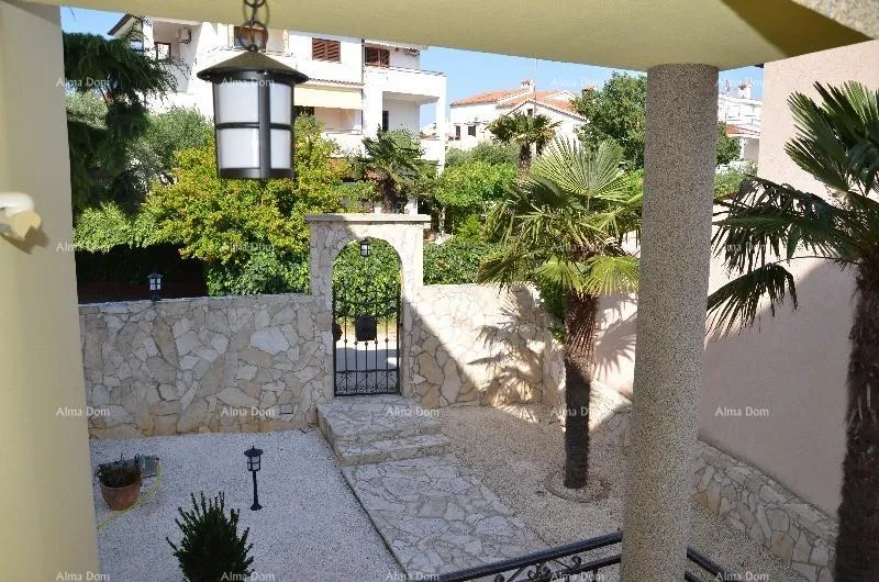 kuća apartmanski objekt s bazenom na odličnoj lokaciji, s pogledom na more u medulinu - slika 14