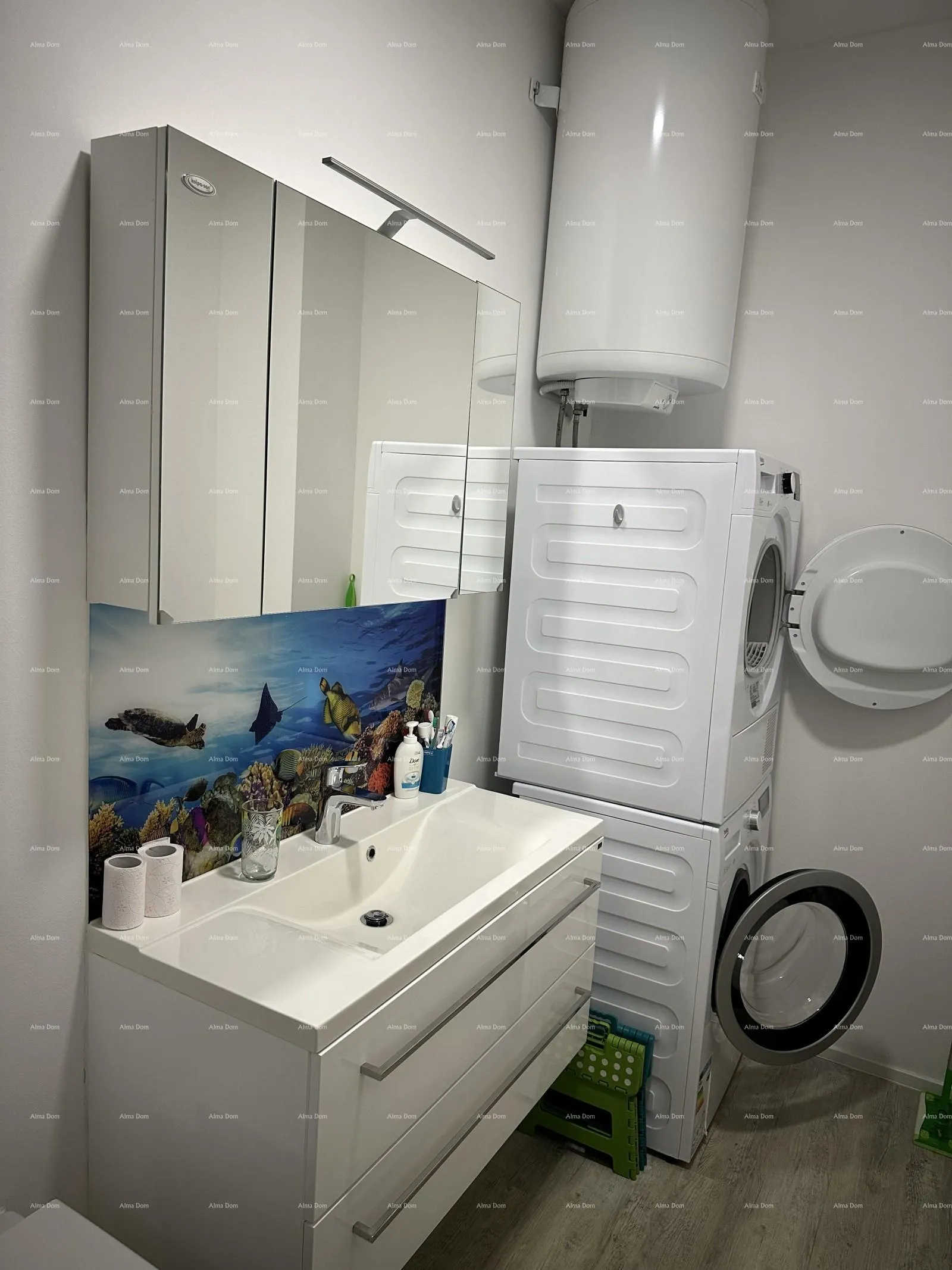 kuća prelijepa kuća s tri etažirana apartmana u staroj jezgri grada, poreč! - slika 31