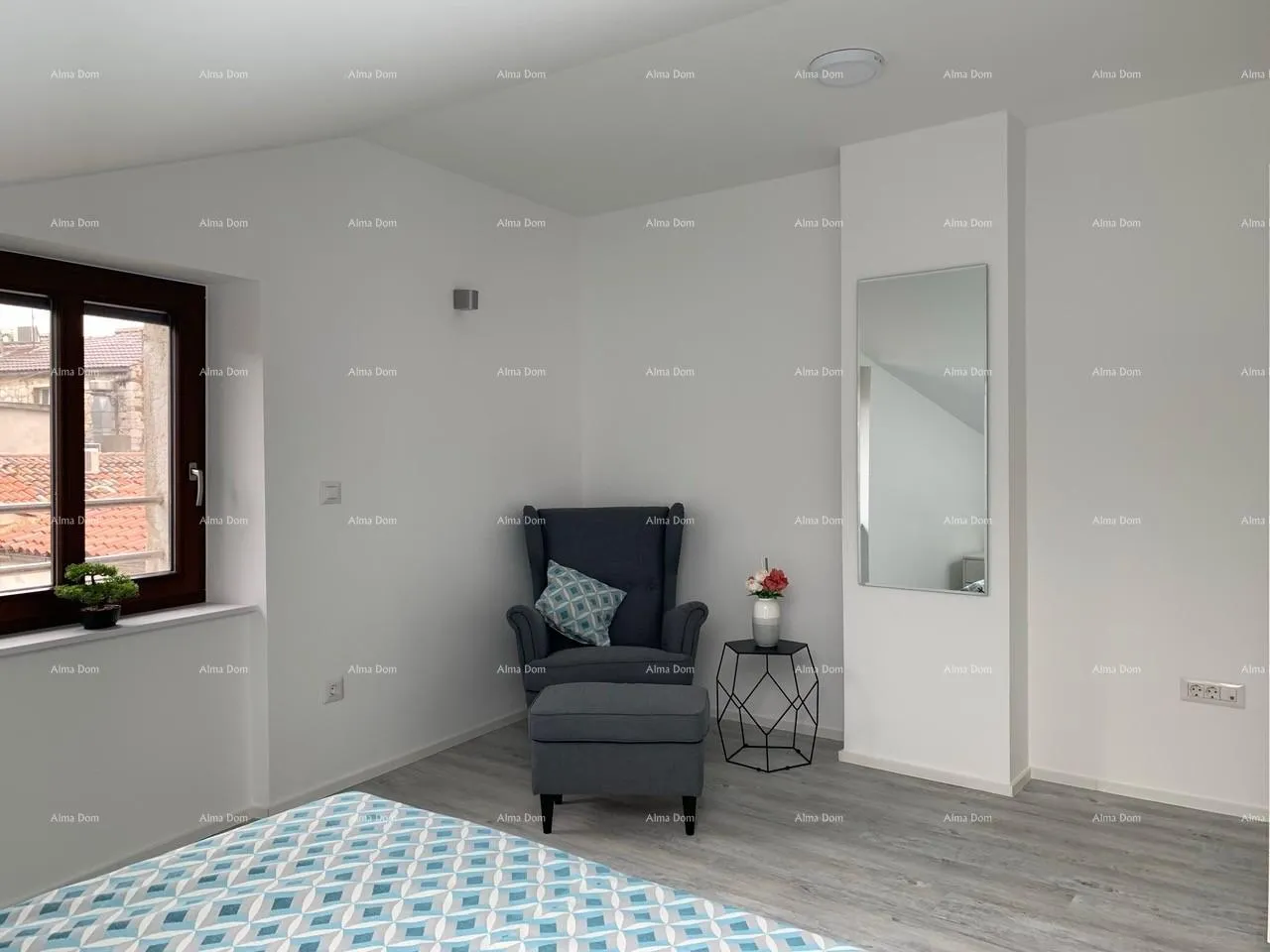 kuća prelijepa kuća s tri etažirana apartmana u staroj jezgri grada, poreč! - slika 51