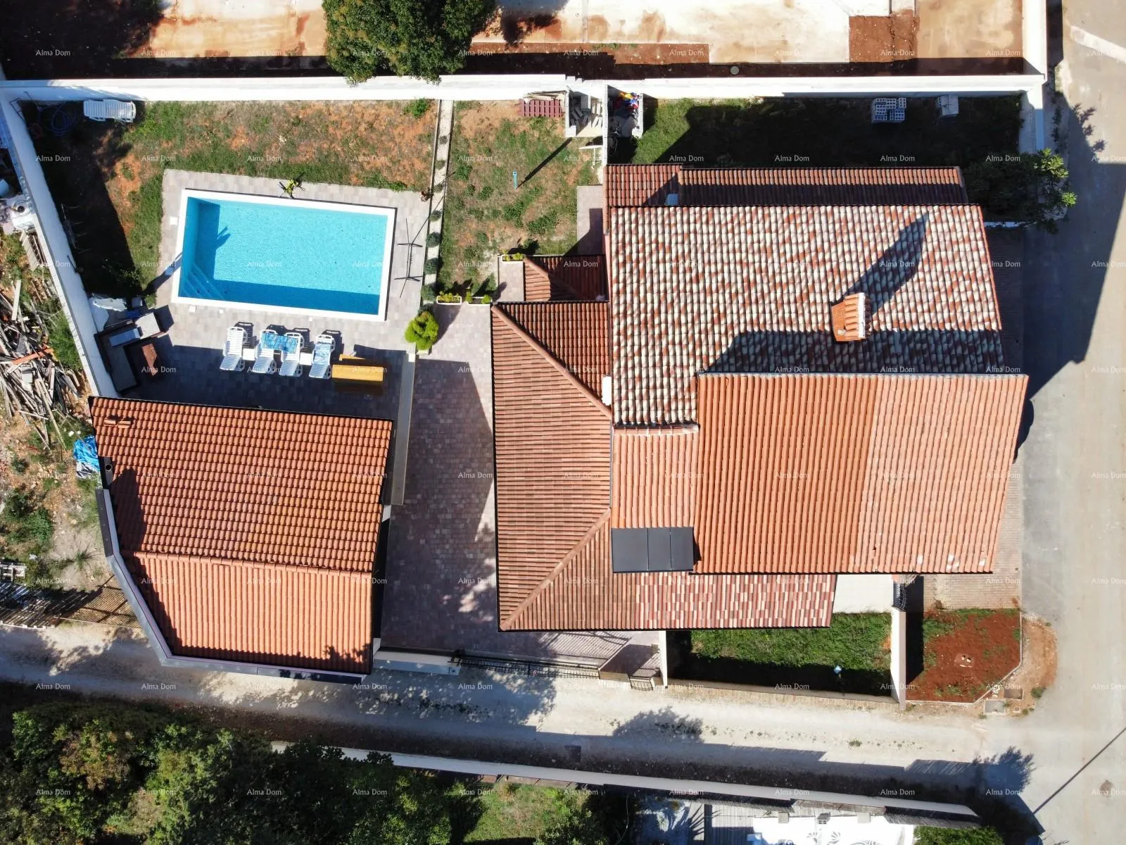 kuća ližnjan – apartmanska kuća s bazenom, 460 m². - slika 9