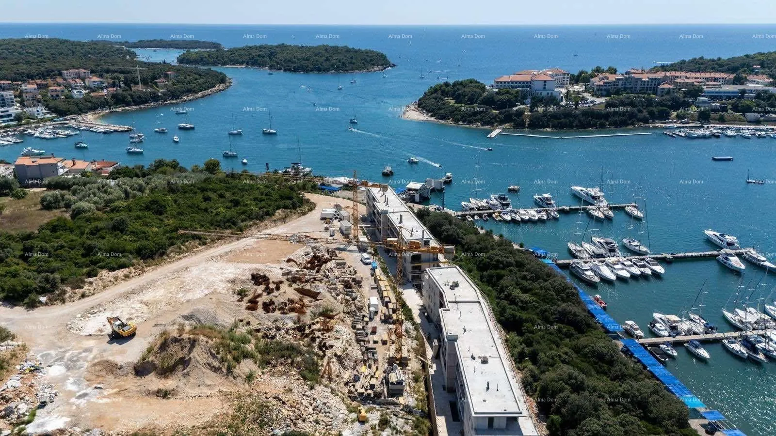 stan prodaja modernih stanova u ekskluzivnoj zgradi sa pogledom na marinu, pula! - slika 23