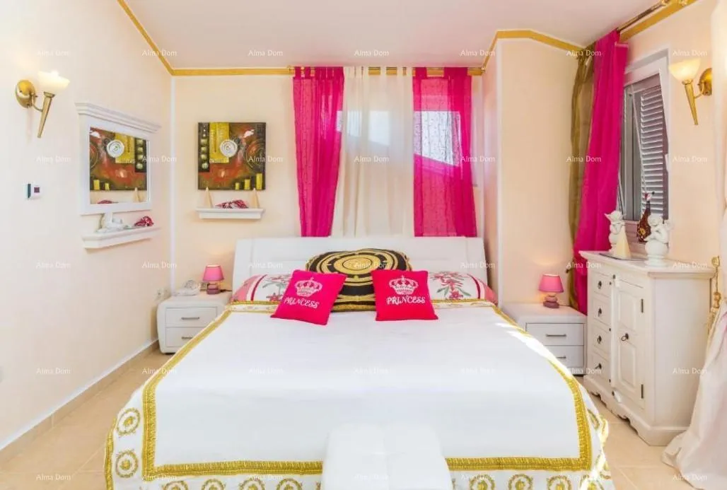 kuća kuća s apartmanima i bazenom u premanturi – pogled na more! - slika 8