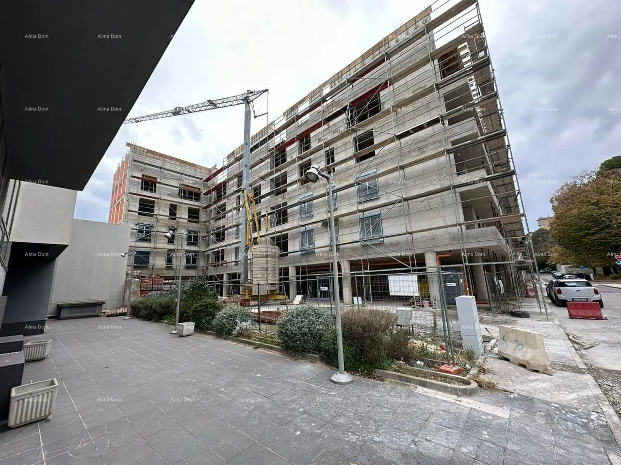 stan prodaja moderan , luksuzan stan u novogradnji, blizina tržnicepula! - slika 8