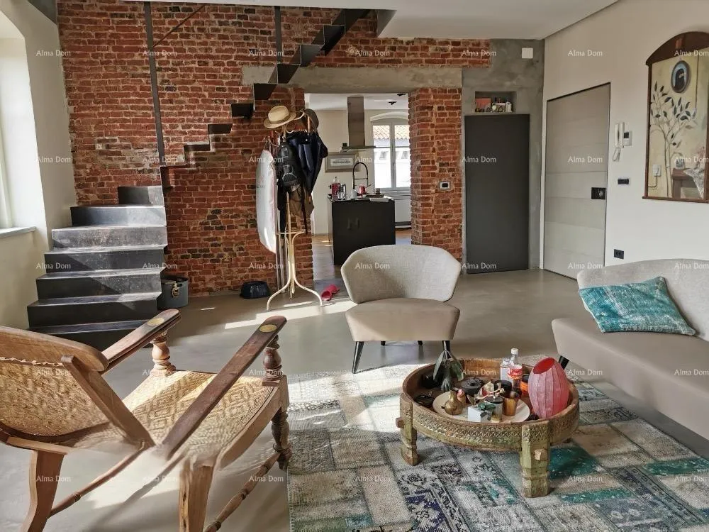 stan top lokacija! dvoetažni penthouse s parkirnim mjestom i pogledom na more, umag! - slika 2