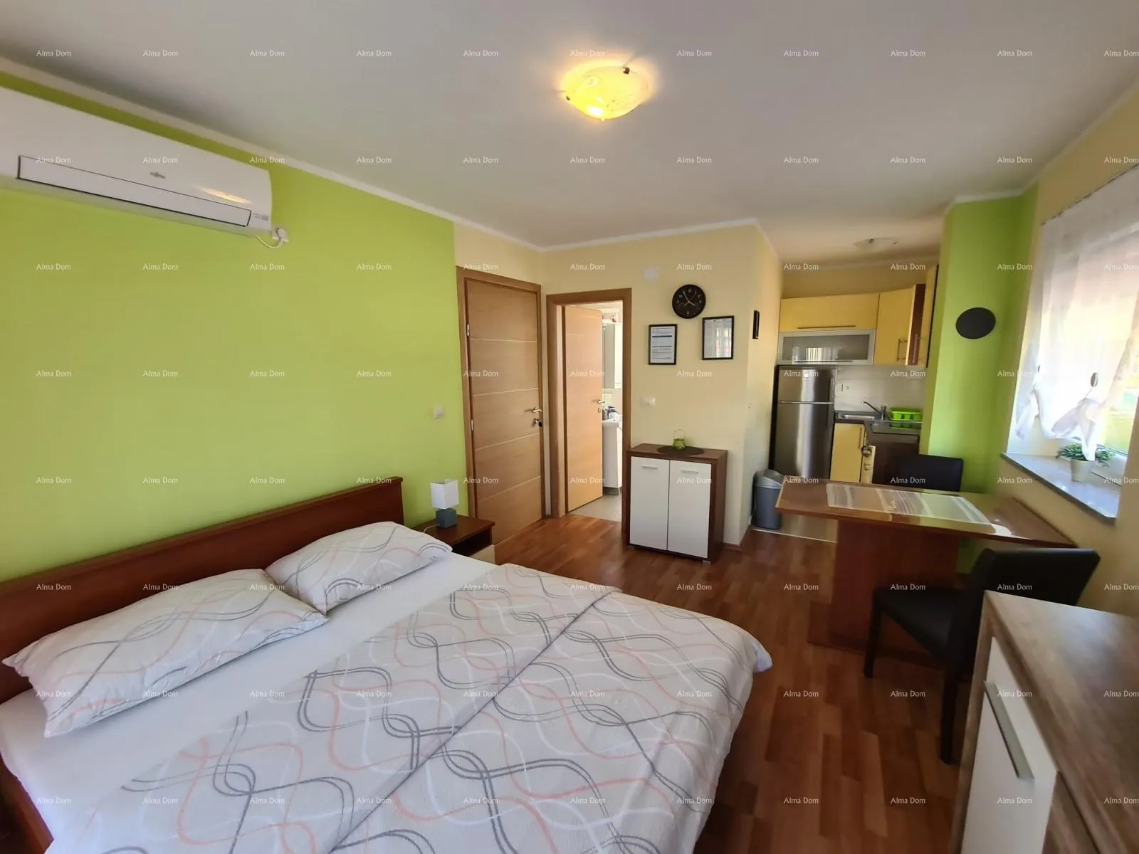 kuća medulin! kuća sa 6 zasebnih stambenih jedinica! - slika 15