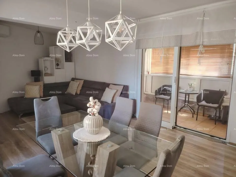 stan prodaje se prostrani stan od 96 m² u puli - slika 2