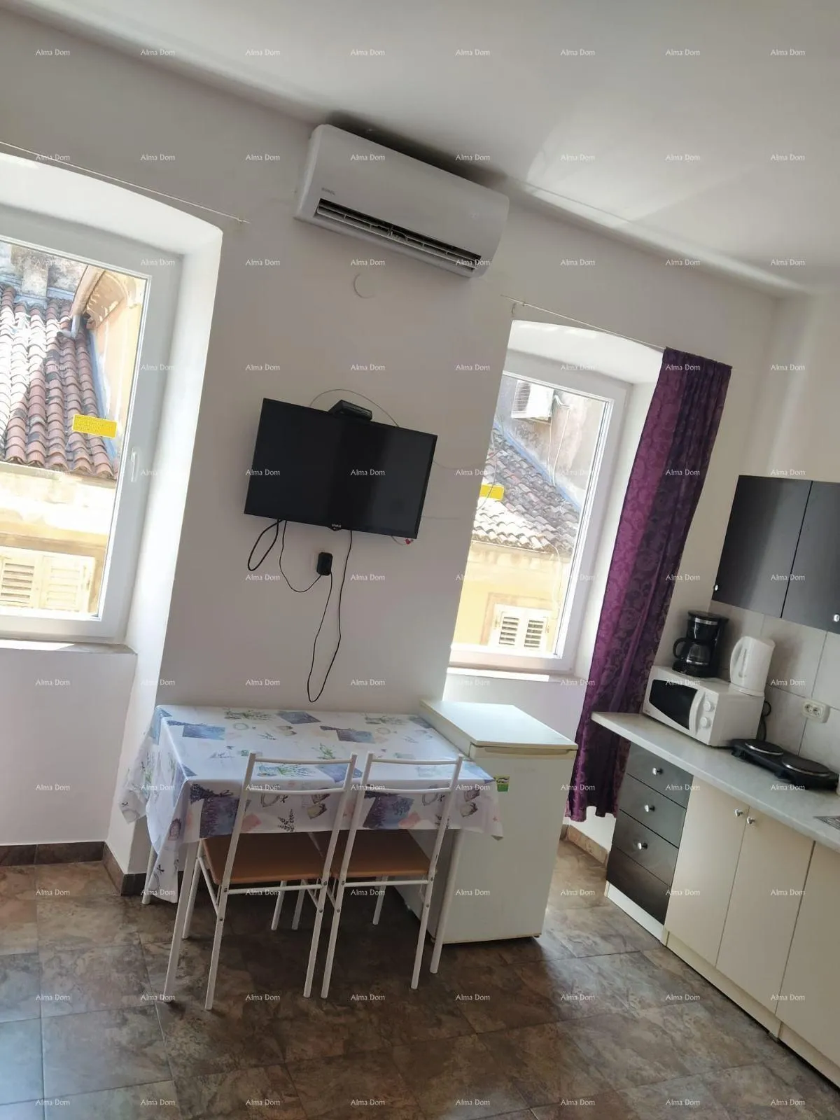 stan pula, strogi centar – 90,30 m² | 4 uređena studio apartmana | pogled na zlatna vrata | uhodan turistički posao - slika 9