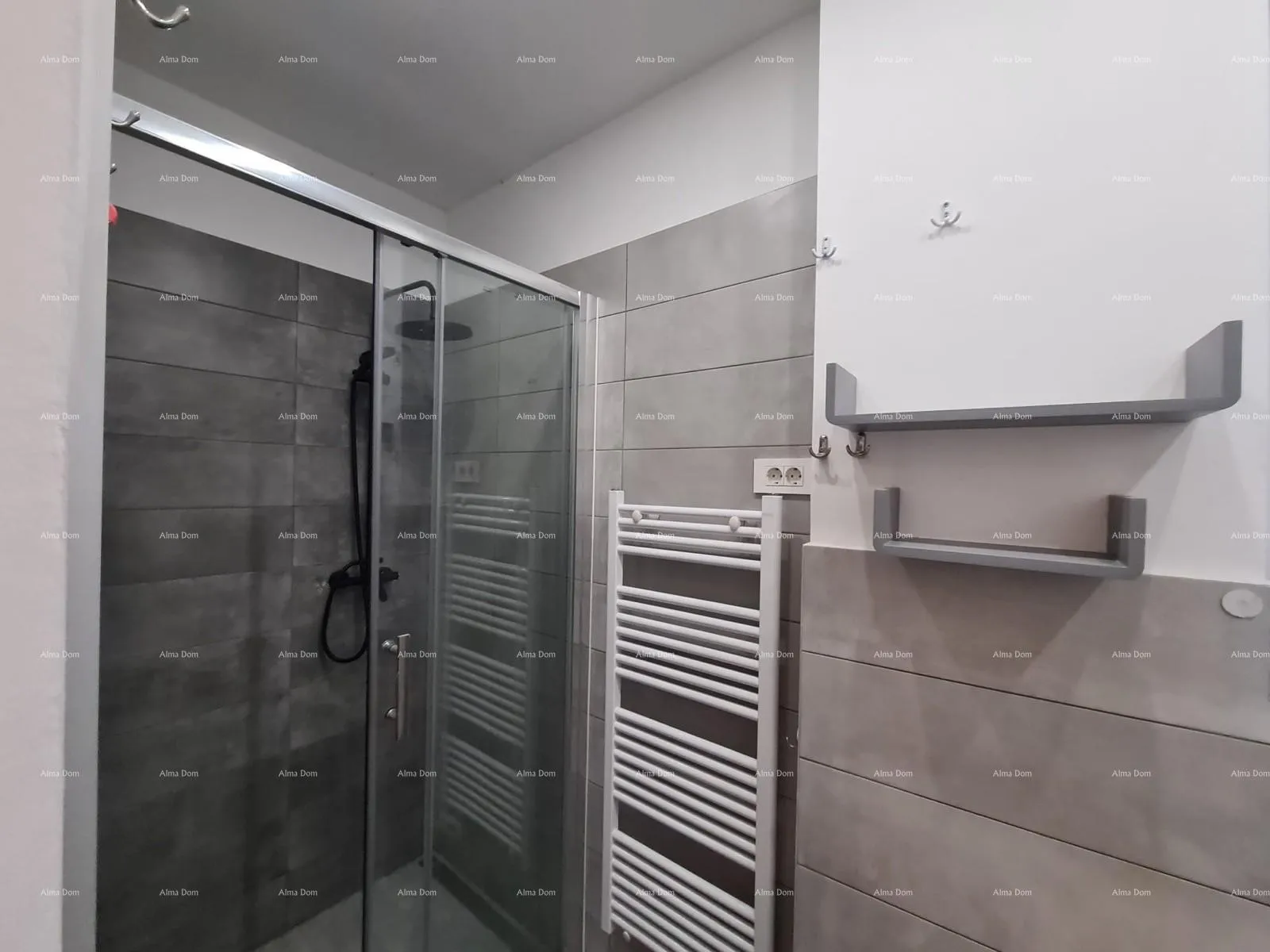 stan pula – renoviran dvosobni stan u centru, 72,83 m². stan se nalazi na glavnoj tržnici. - slika 17