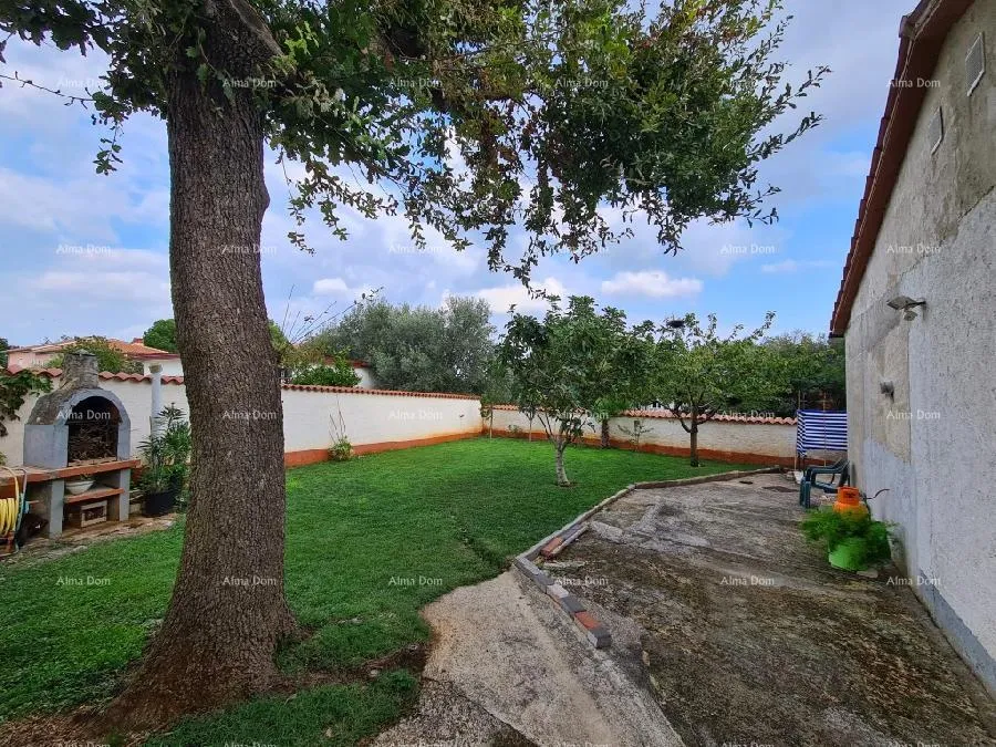 kuća ližnjan u prodaji jedna velika i jedna mala kuća. - slika 25