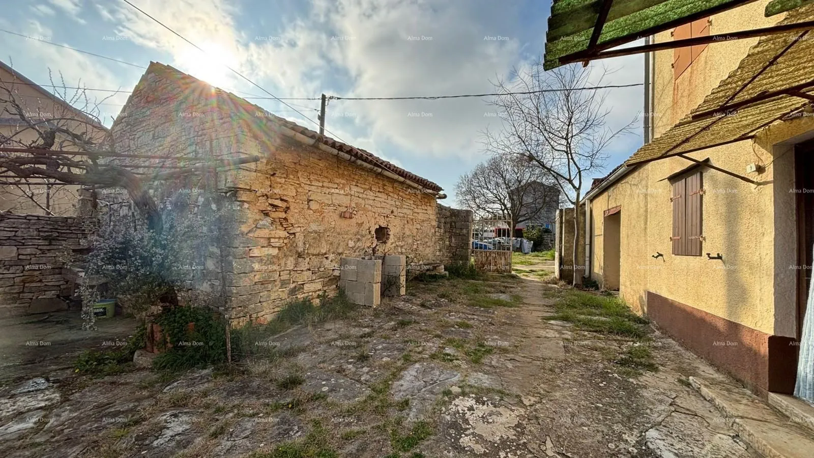 kuća galižana – kuća s više objekata i velikim potencijalom za obnovu - slika 5