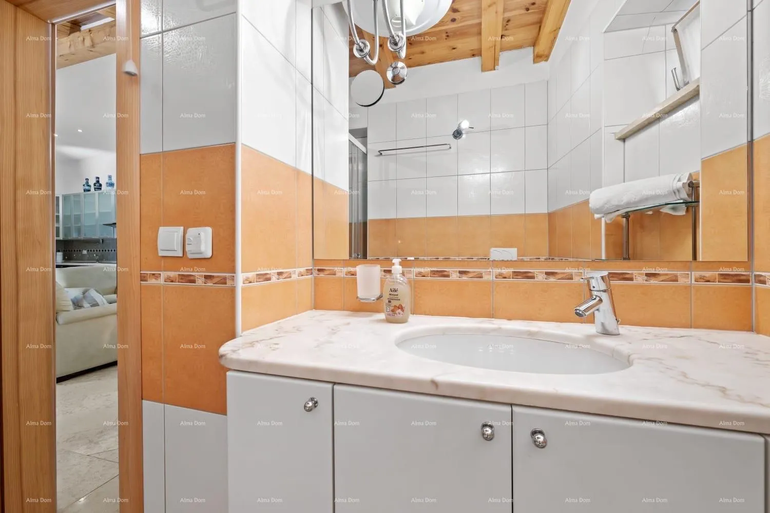kuća prodaje se renovirana istarska kuća s bazenom – kanfanar, 208 m², dva objekta - slika 34