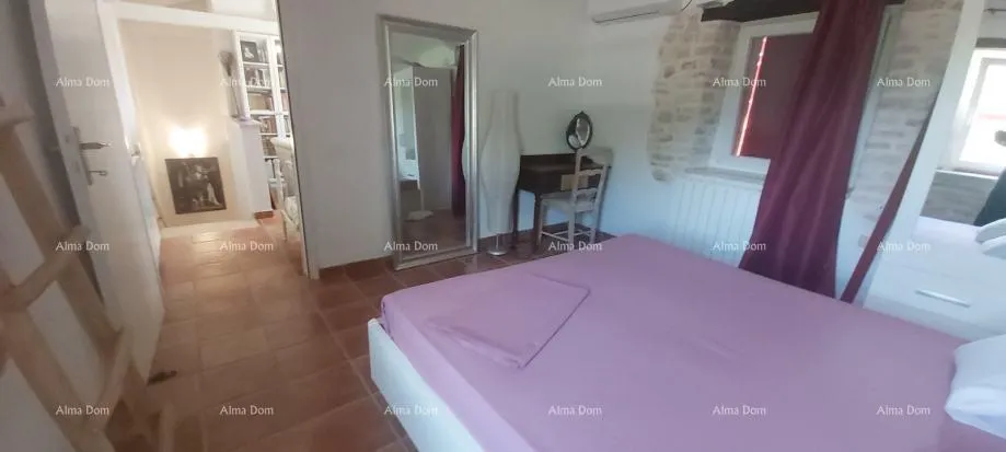 kuća prodaja: dvije povezane kuće s velikim dvorištem, blizina kanfanara - slika 12