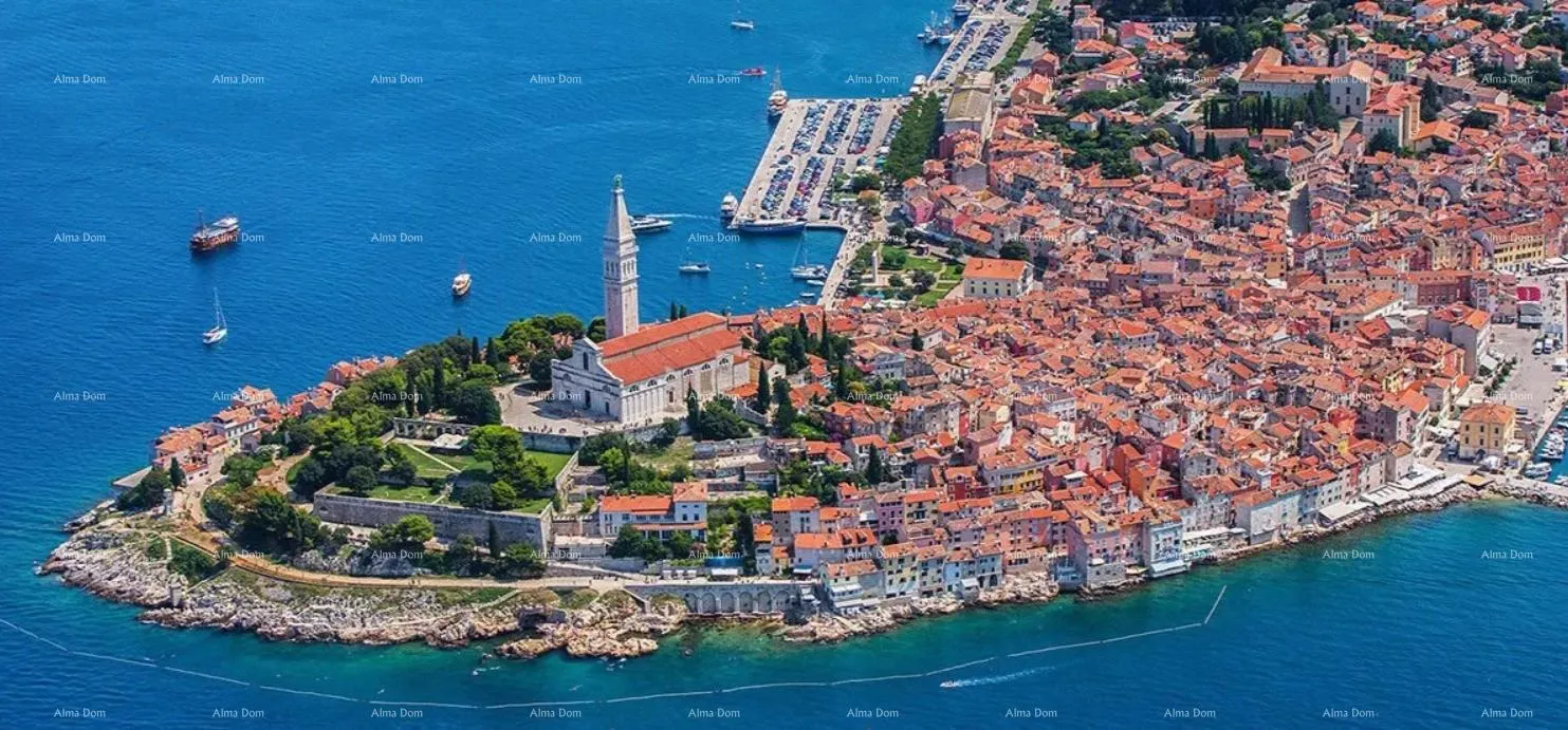 Kuća Rovinj – Kuća s 2 stana i 6 spavaćih soba na ekskluzivnoj lokaciji, investicijska prilika
