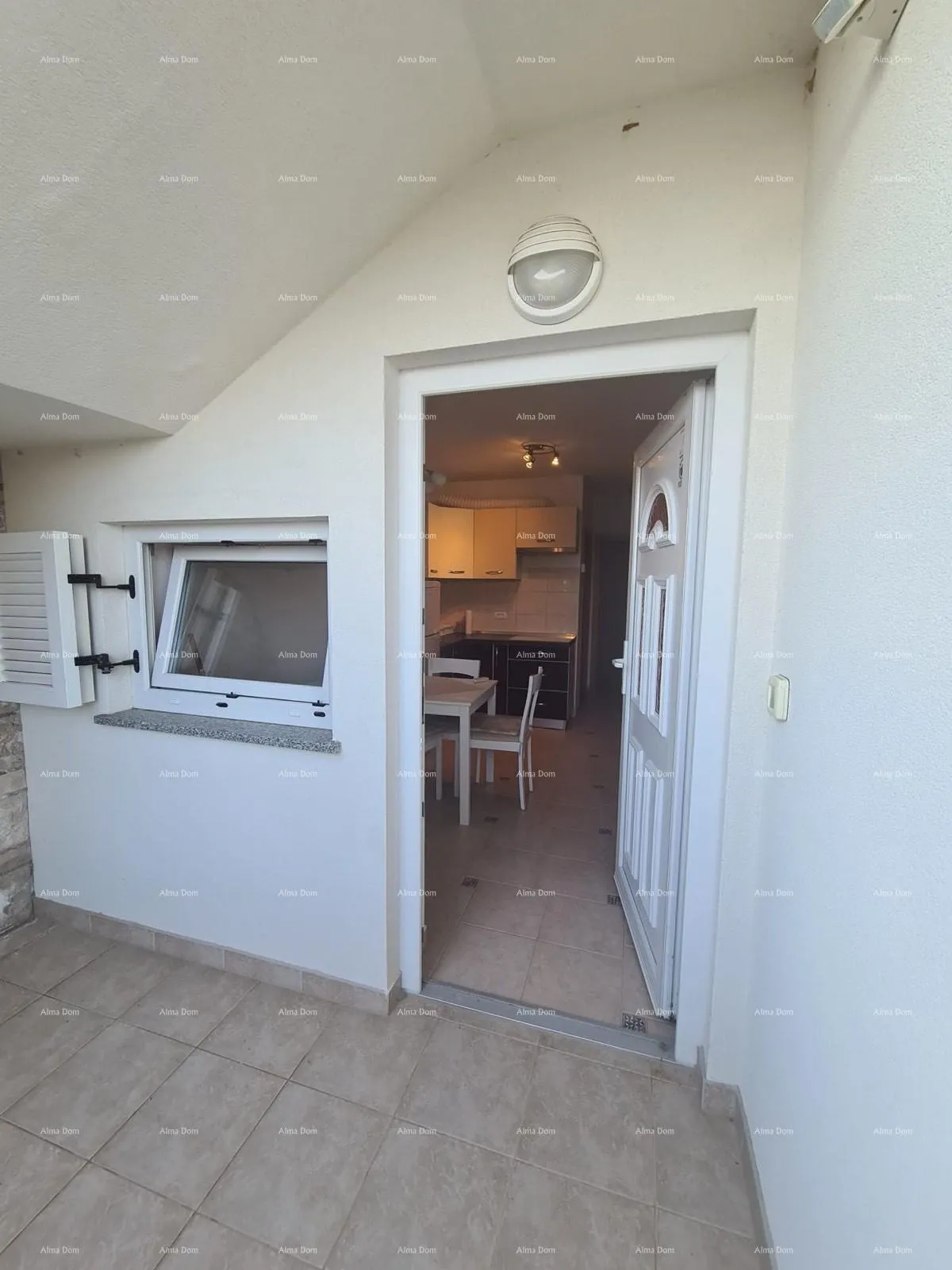 stan prodaje se šarmantan stan u prizemlju, 60 m², duga uvala - slika 10