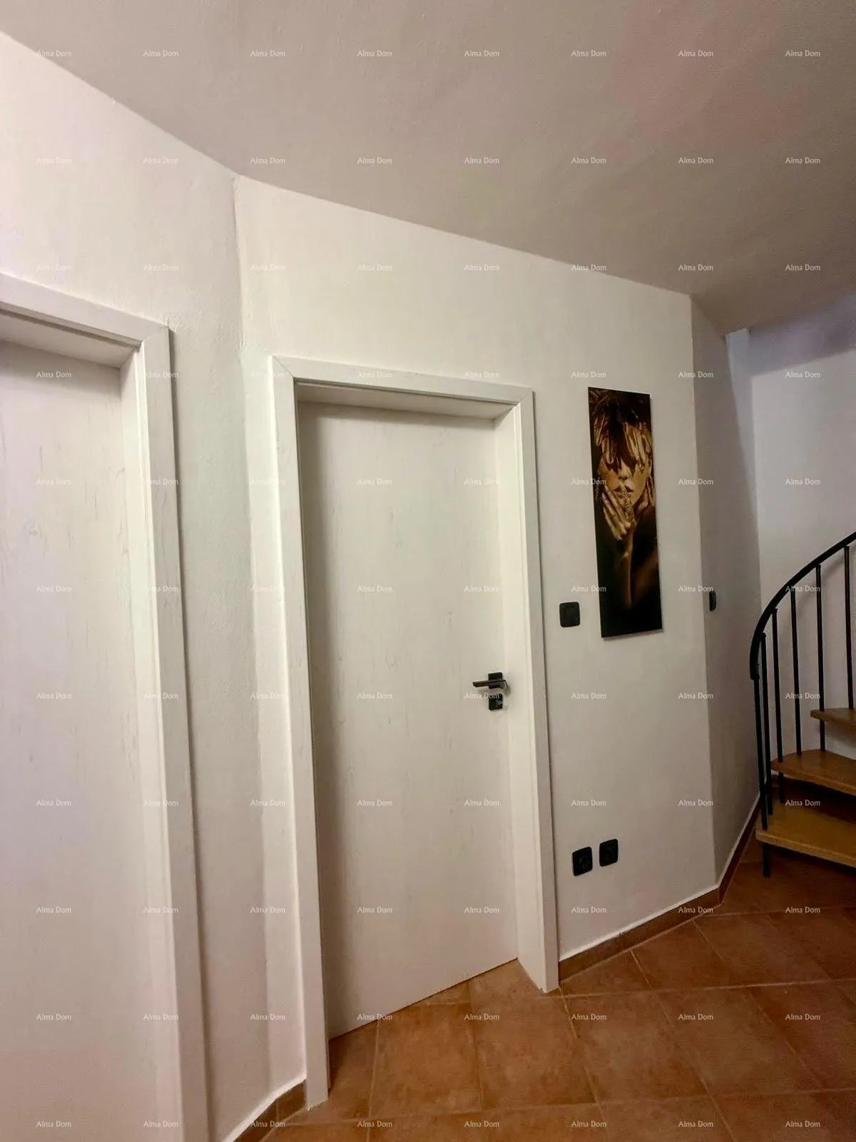 kuća prodaja - renovirana kuća na odličnoj lokaciji s dva apartmana i predivnim pogledom , medulin! - slika 9