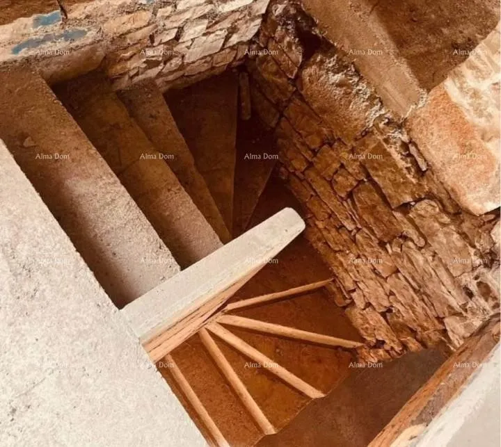 kuća prodajemo kamenu kuću u blizini poreča, sveti lovreč. - slika 7