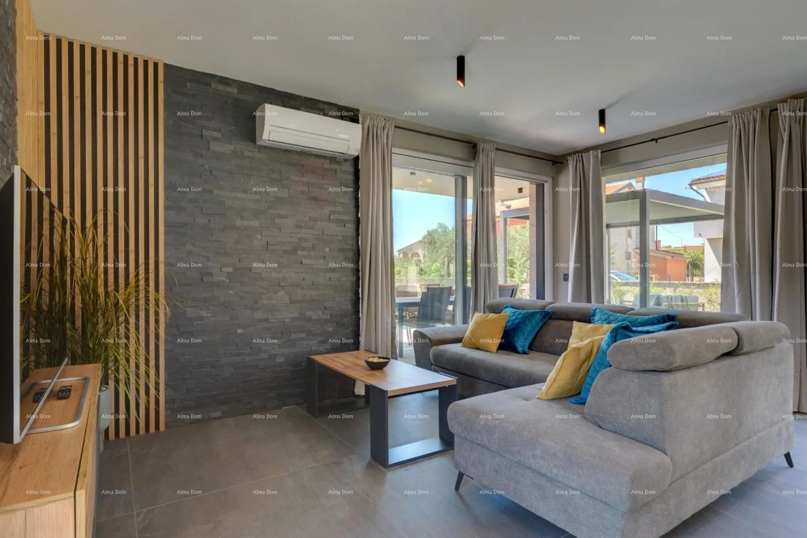 kuća moderna villa s bazenom i saunom, marčana! - slika 11