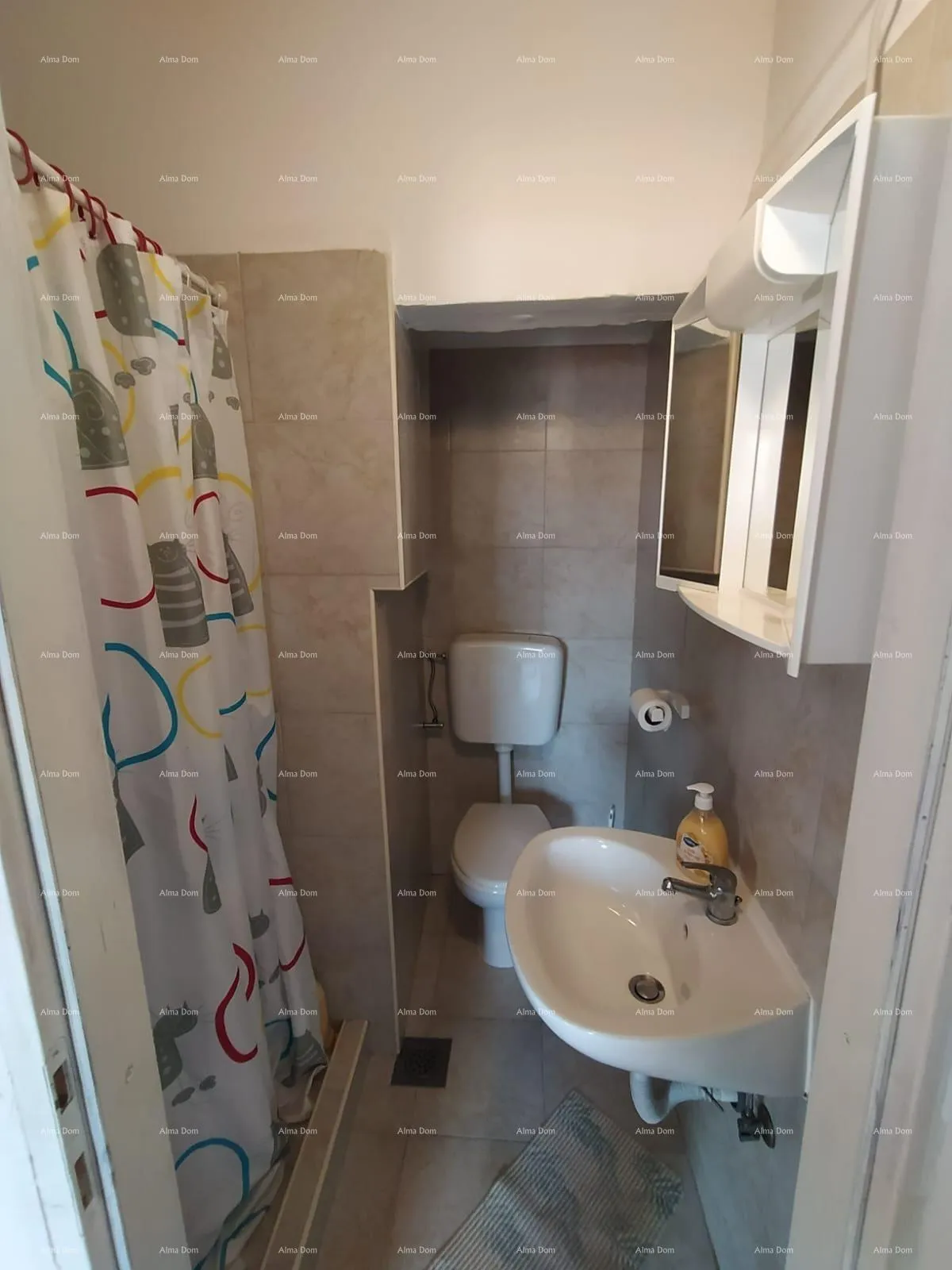 stan pula – investicijski stan u centru, podijeljen u 3 potpuno opremljena studio apartmana - slika 16