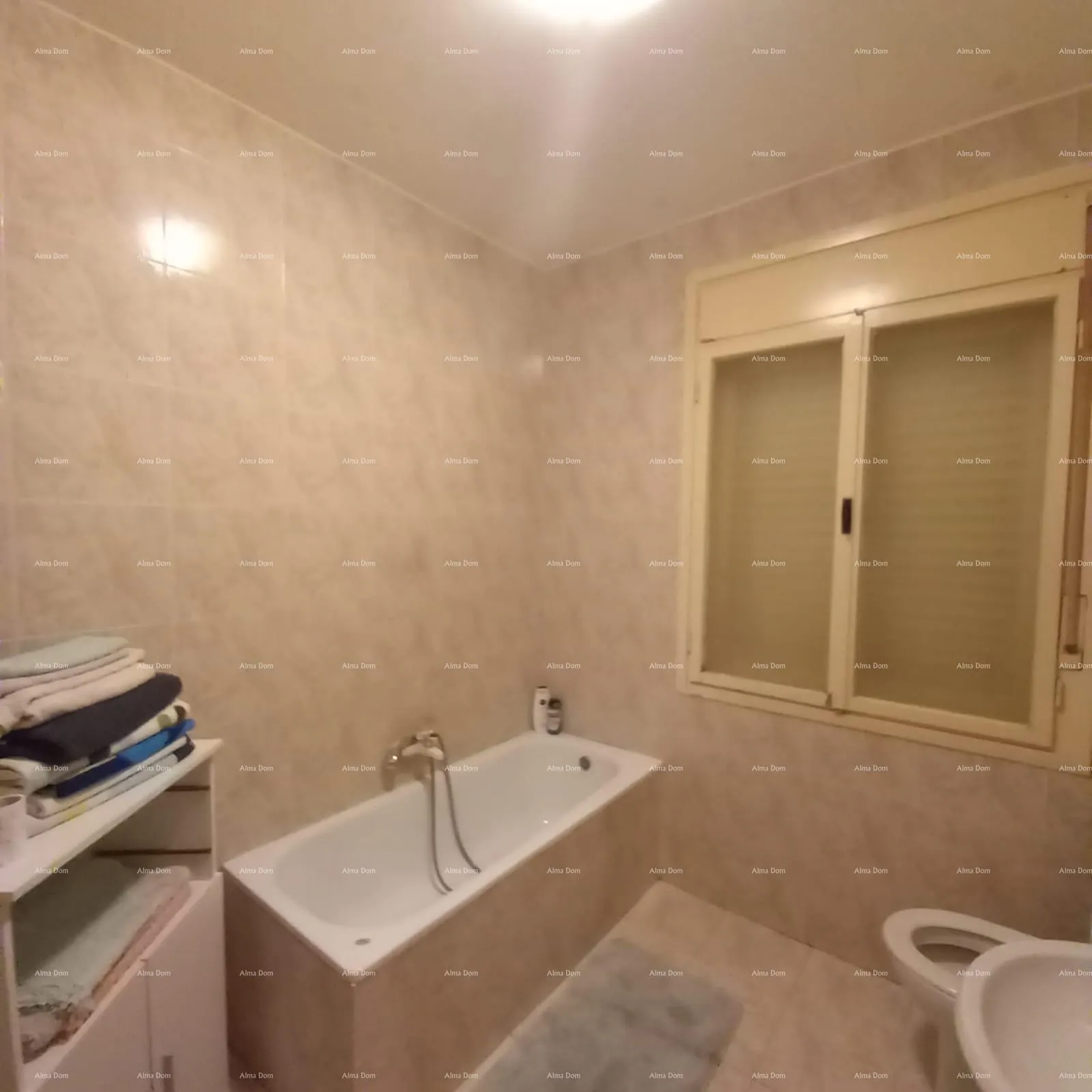 kuća prodaje se kuća sa tri stana, umag - slika 7