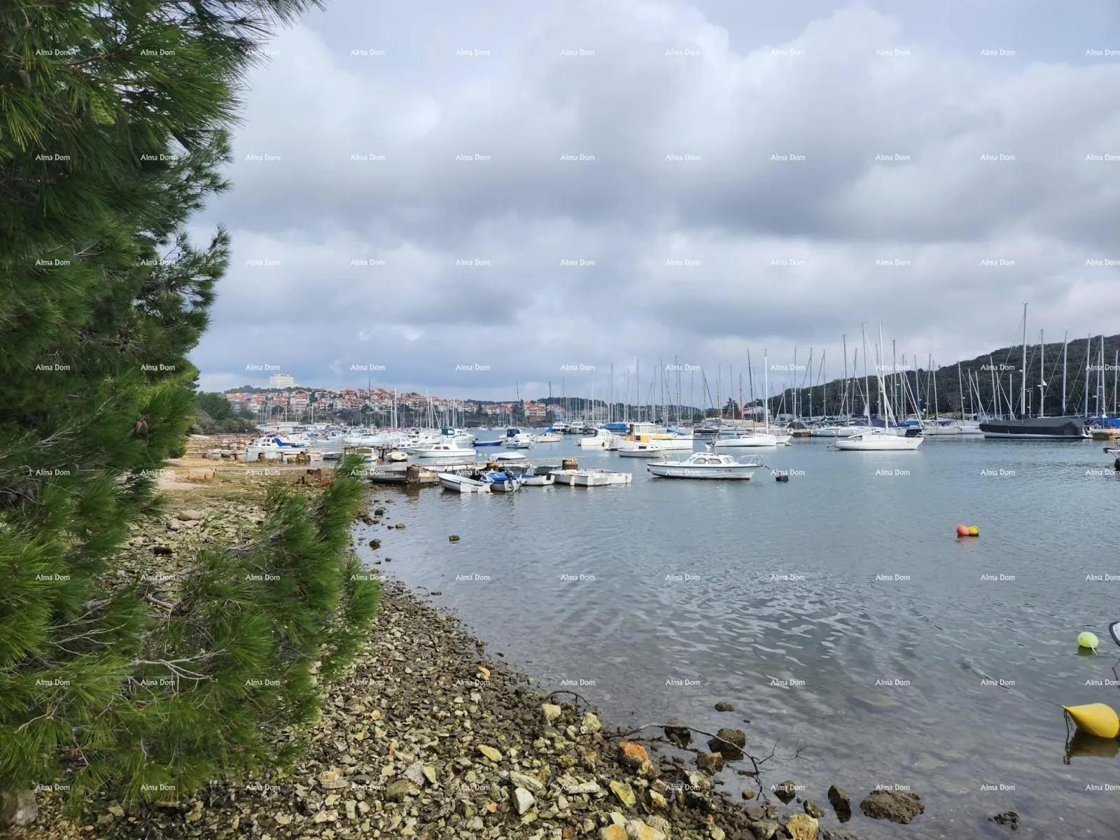 stan prodaja modernih stanova u ekskluzivnoj zgradi sa pogledom na marinu, pula! - slika 12
