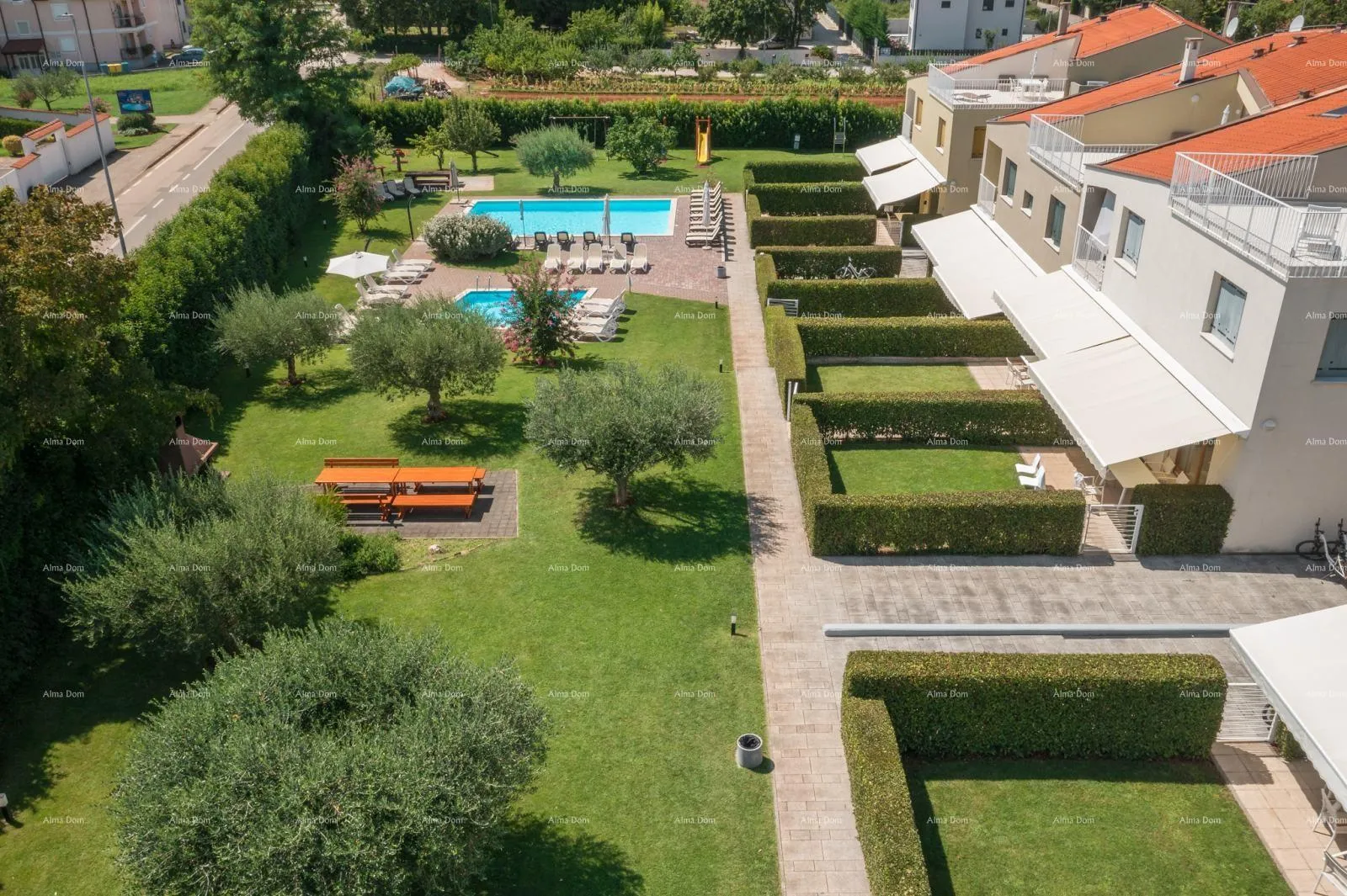 stan luksuzni dvoetažni stan – poreč - slika 12