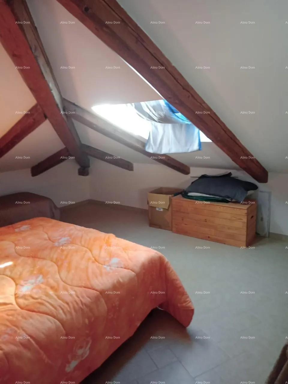 kuća blizina grada umaga. prodaje se duplex kuća, 123.65 m2 na samoj obali mora, 10 metara do mora. - slika 10