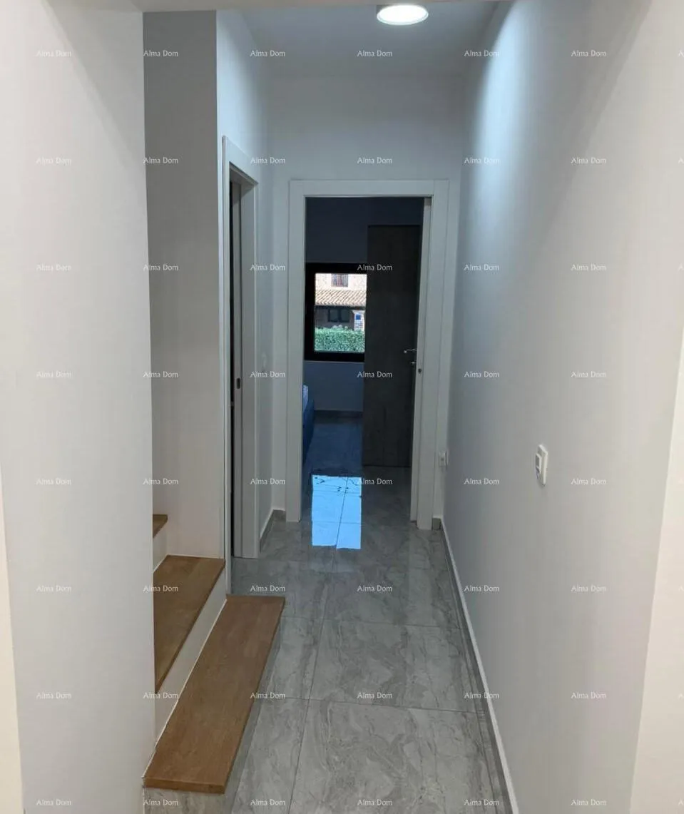 kuća poreč, renovirana kamena kuća s pogledom na more - slika 12