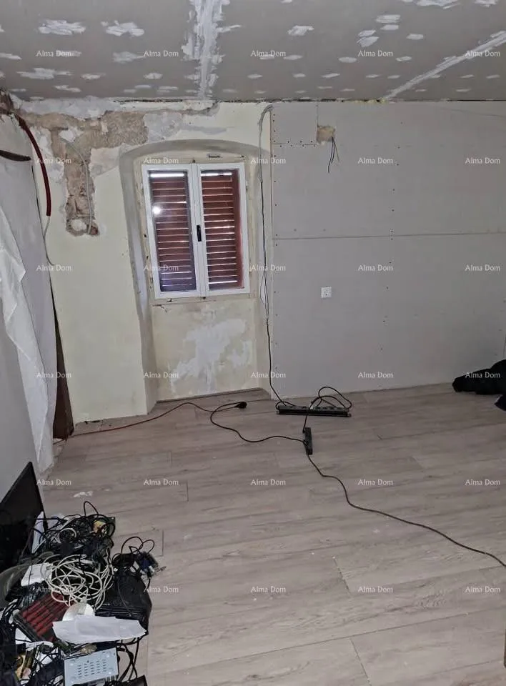 kuća stara kamena kuća s okućnicom, blizu pazina - slika 8