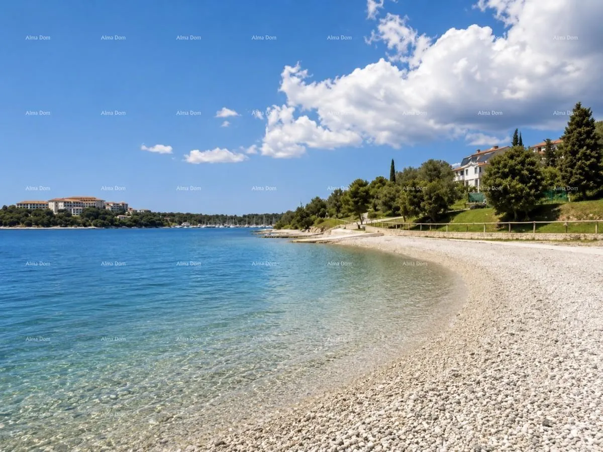 stan dvoetažni stan uz samu plažu – pješčana uvala - slika 14