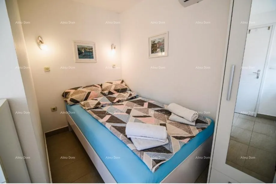 kuća prodaja - kuća u centru, samo 50 m udaljena od mora, umag! - slika 9