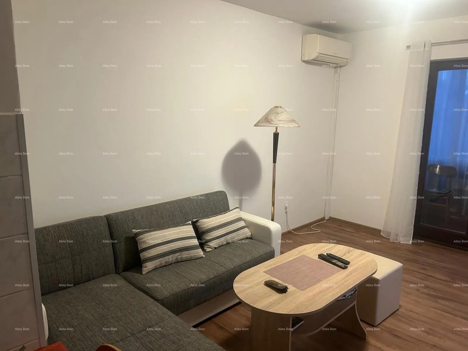 stan umag, namještena garsonijera, 28 m2 - slika 3