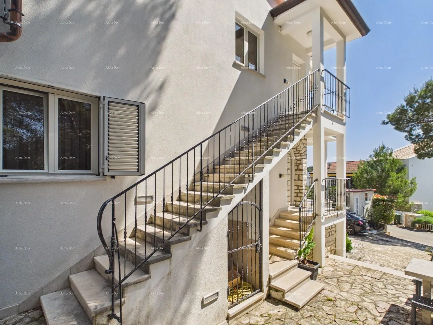 kuća mirna lokacija 50m od mora! - slika 2