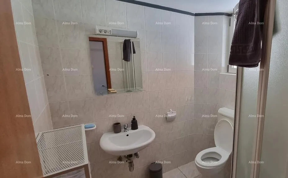 stan buje. prodaje se stan u kaštelu, površine 85 m² - slika 10