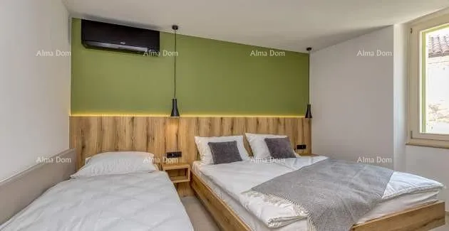 kuća prodaja prelijepe apartmanske kuće sa tri apartmana u centru, vrsar! - slika 15