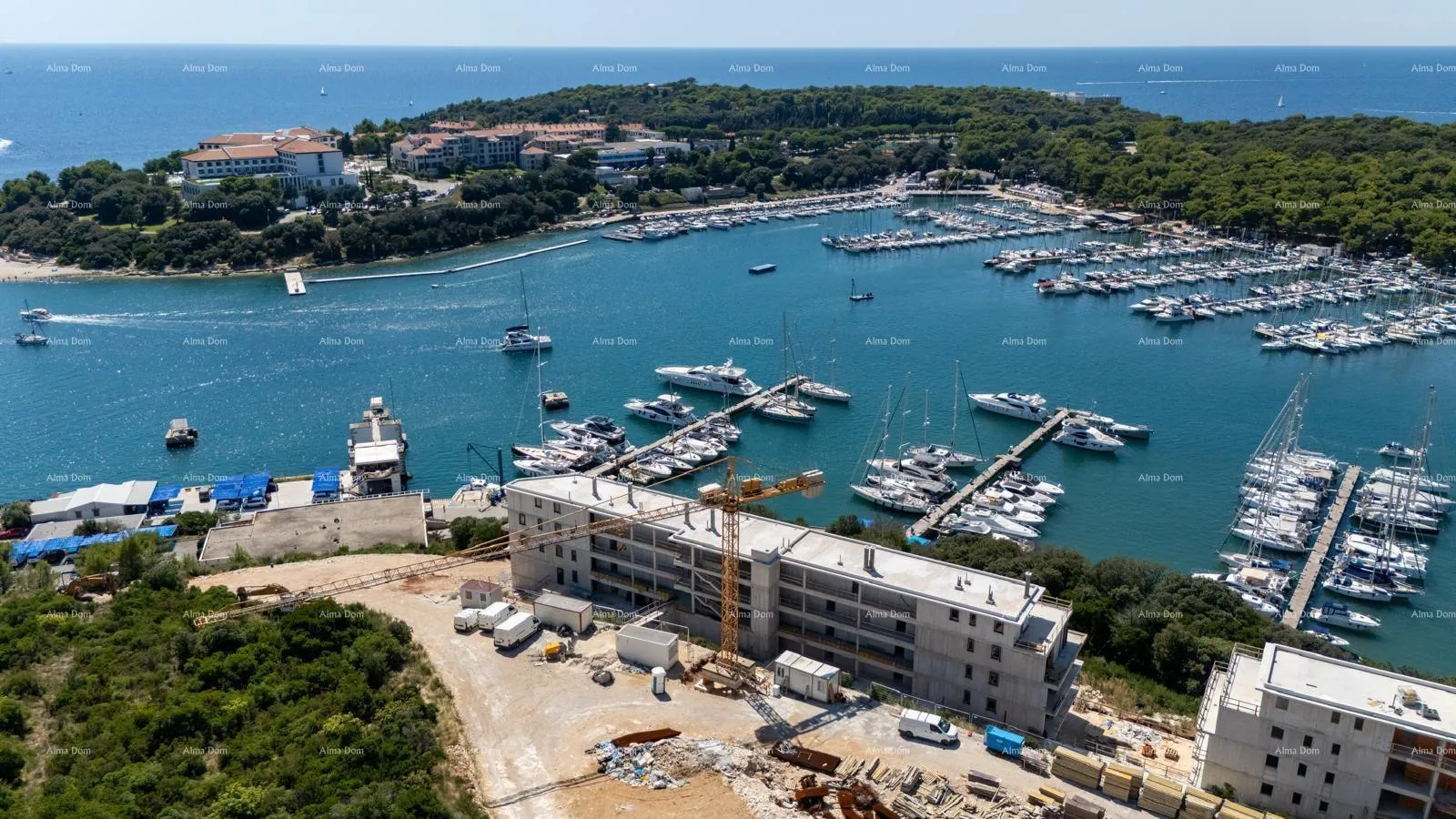 stan prodaja modernih stanova u ekskluzivnoj zgradi sa pogledom na marinu, pula! - slika 26