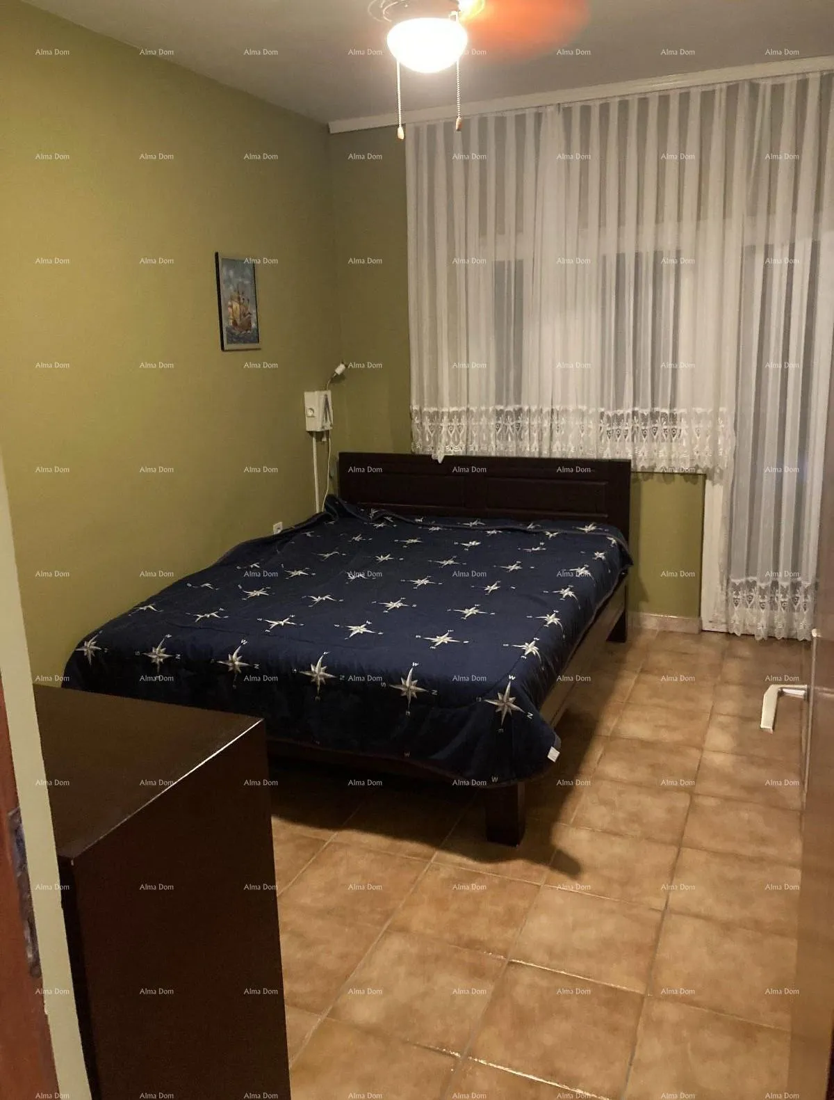 kuća prodaja - prvi red do mora! moderna, prostrana kuća s 4 zasebna stana, garažom i vezom, rogoznica. - slika 19