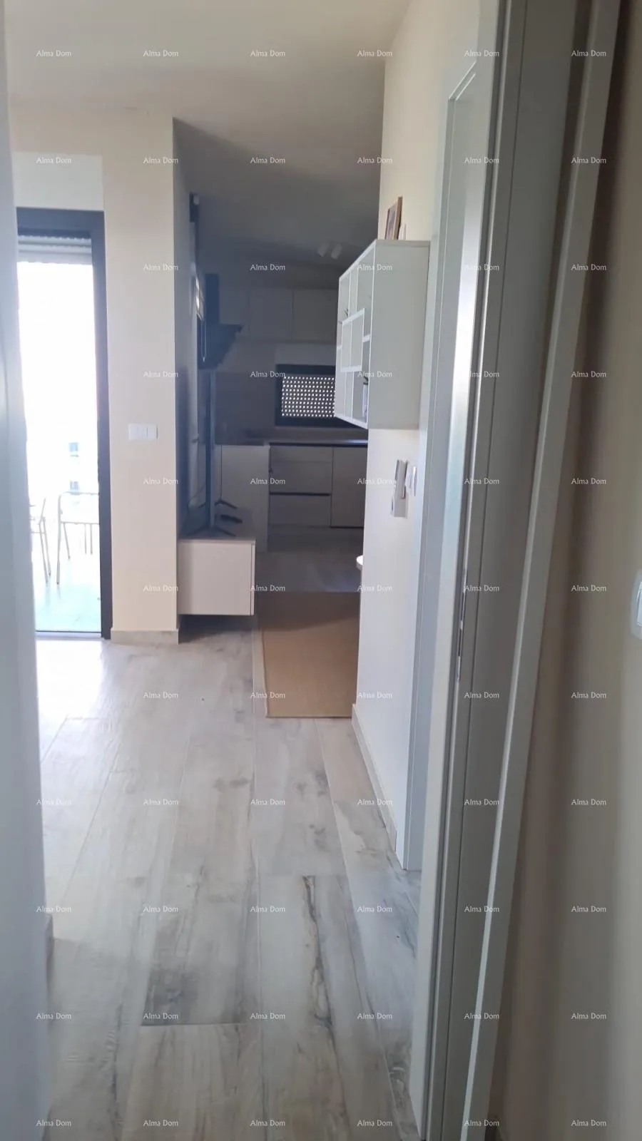 stan moderan apartman u bloku e s parkirnim mjestom i spremištem, u blizini umaga! - slika 12