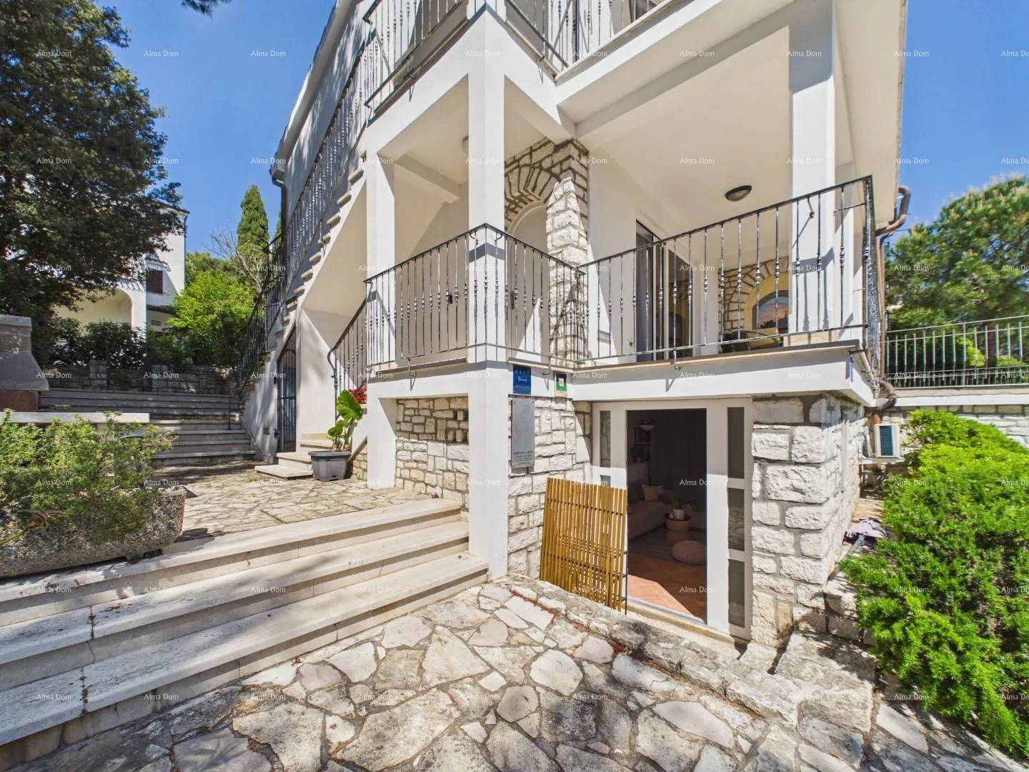 kuća mirna lokacija 50m od mora! - slika 22