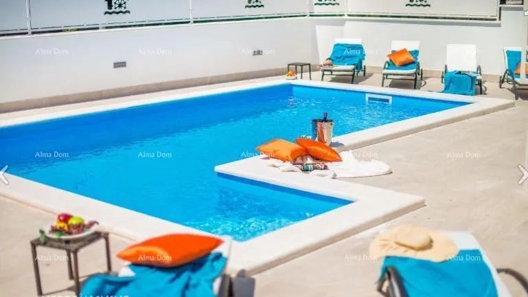 kuća predivna kuća u novigradu! - slika 4