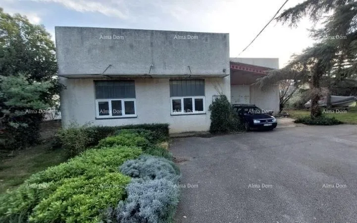 Poslovni prostor Ližnjan – Poslovna zgrada s dodatnim građevinskim zemljištem na atraktivnoj lokaciji u centru